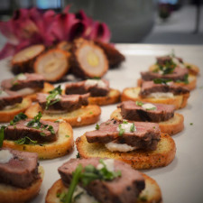 Herb-Crusted-Tenderloin-Crostini-with-Horseradish-Cream-and-Chives-13.07.28-Cheri-Malo-Baby-Shower-Brunch-(20)-(website)