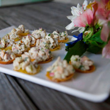 Kaffir-Lime-Chicken-in-Crisp-Wonton-Cups-Cups-13.07.06-Greenberg-Wedding-Duxbury-Bay-Maritime-School-square